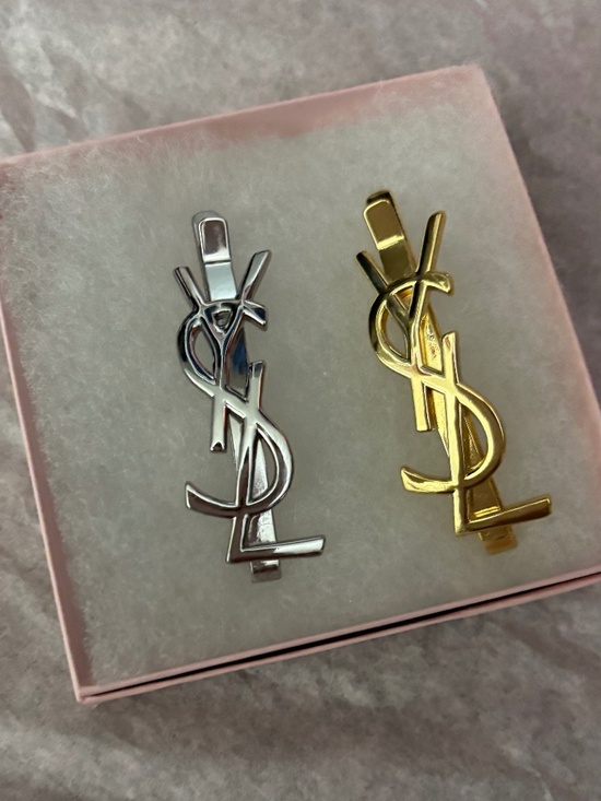 Super Cute, Designer Hair clip pin accessory in Gold & Silver (comes as a pair)